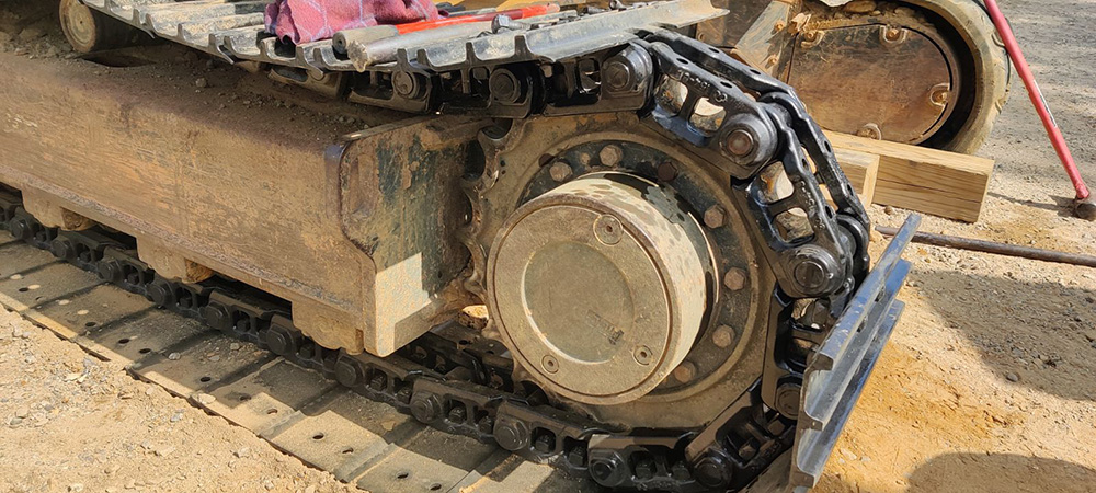 Steel Tracks Bobcat E80.  SteelTracks.com