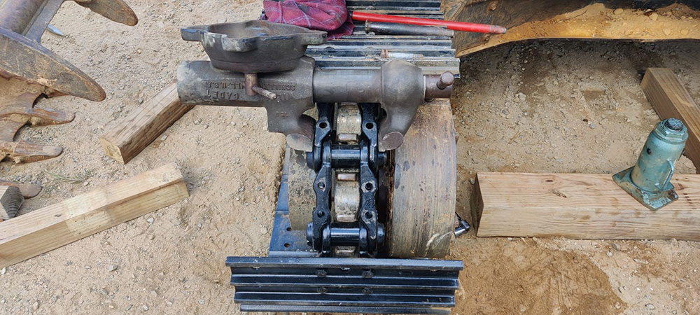 Steel Tracks Bobcat E80 - SteelTracks.com