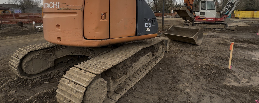 Zaxis 135US Steel Tracks.  SteelTracks.com