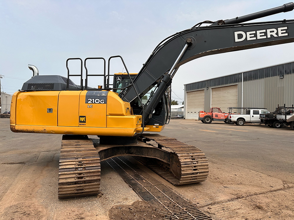 John Deere 210G SteelTracks.com
