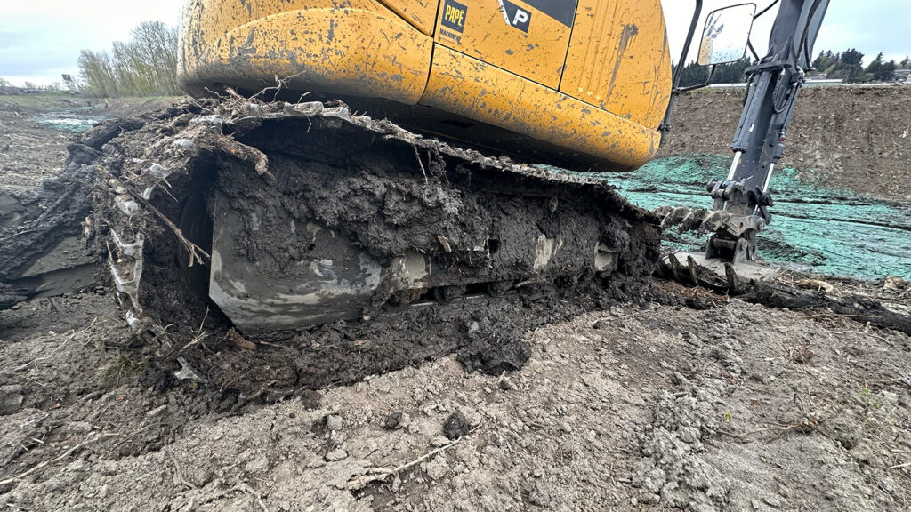 John Deere 135P Steel Tracks SteelTracks.com Replacement Tracks & Undercarriage Parts for Heavy Equipment